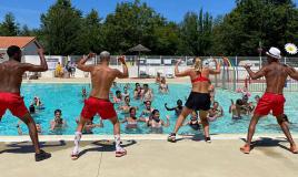 Animation piscine au camping Le Pipiou